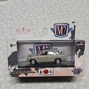 M2 Machines 1969 Nissan Bluebird 1600SSS Premium Die-cast Car WMTS07 18-10